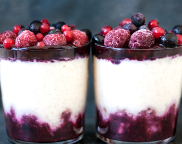 The best Low FODMAP Rice Pudding recipe, enriched with a flavorful mixed berry sauce. It is super simple, healthy and beyond delicious.