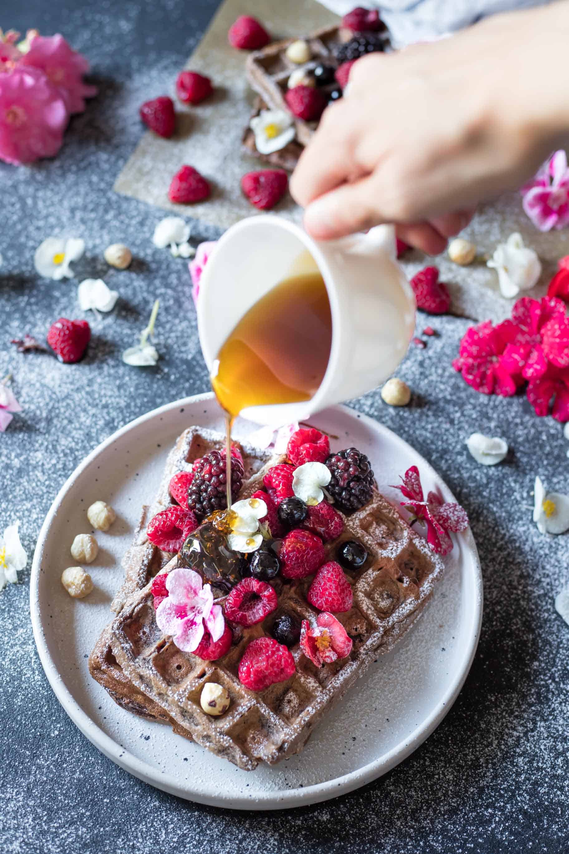 Low FODMAP and Gluten-Free Chocolate Waffles. Only 10 ingredients, simple, flavorful, fluffy, chocolatey and so yum. Perfect indulging breakfast or brunch.