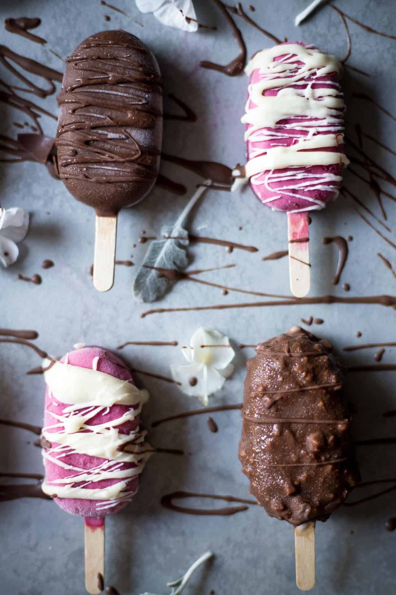 These 5 ingredients simple Vegan Magnum Ice Creams are low FODMAP, super healthy and very easy to make. The perfect healthy summer treats for the hot days.