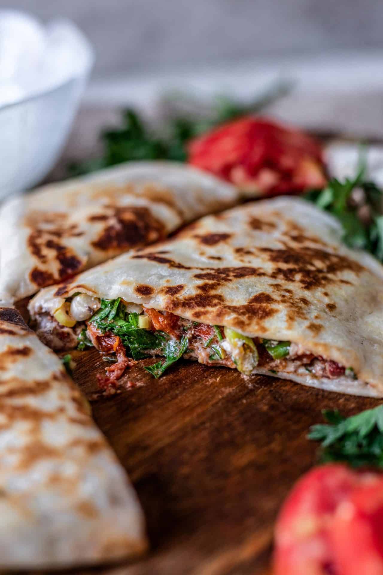 This Greek Quesadilla is bursting with Mediterranean flavours, moreover is very light, simple to make and so delicious!