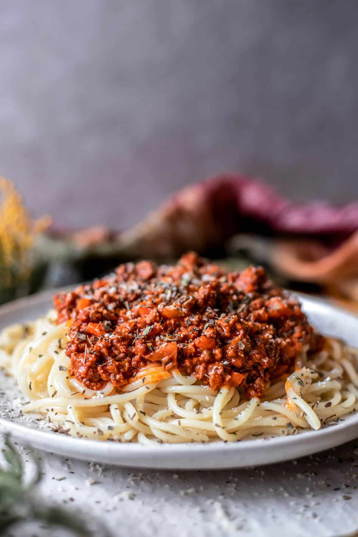 Bolognese sauce over spaghetti