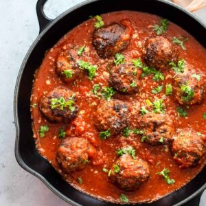 Meatballs in tomato sauce